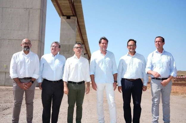 Bolaños y Puente supervisan avances en la Línea de Alta Velocidad Almería-Murcia