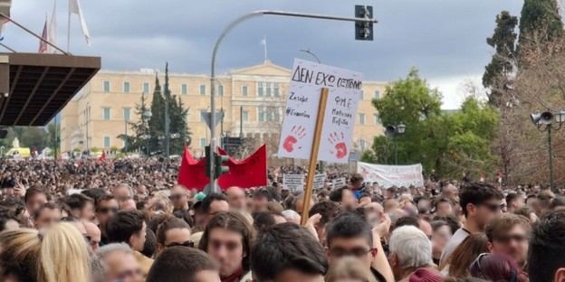 Tragedia ferroviaria en Grecia desata un despertar cívico masivo