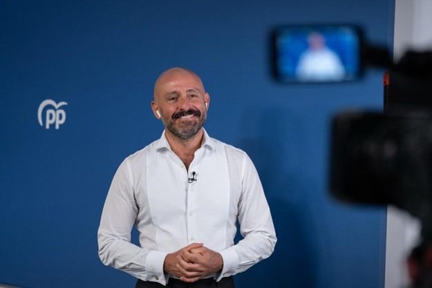 De los Santos critica la aprobación de ayudas en un Consejo 'dinamitado' y exige responsabilidades a Sánchez