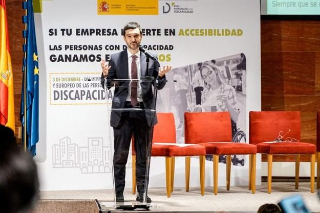 El Ministerio de Derechos Sociales apoya el estudio de 1.113 personas con discapacidad