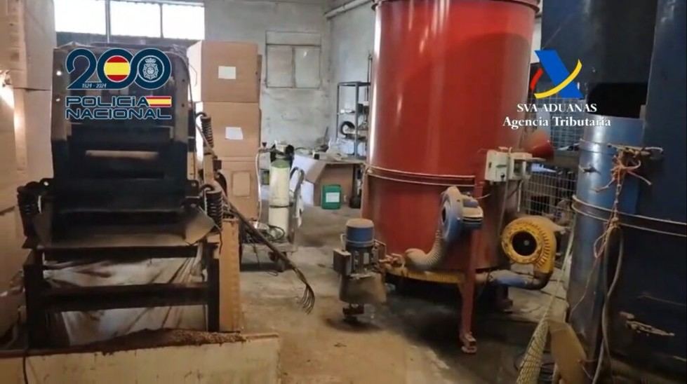 Desmantelan fábricas ilegales de tabaco en Toledo y Valencia