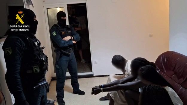 Desmantelada en Gran Canaria una red que explotaba a menores subsaharianas