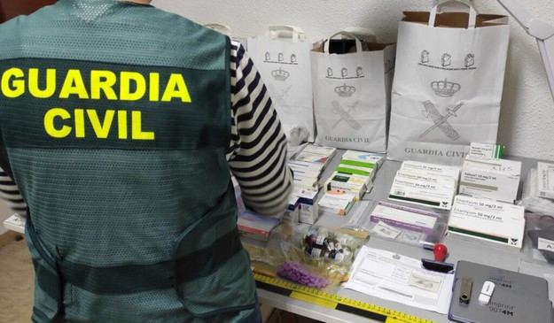 Desarticulada una red que vendía medicamentos ilegales en Internet con 22 detenidos