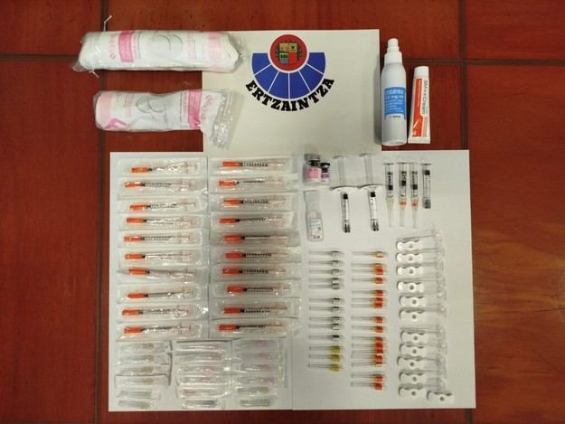 Detenidos tres por realizar tratamientos estéticos ilegales en Bilbao