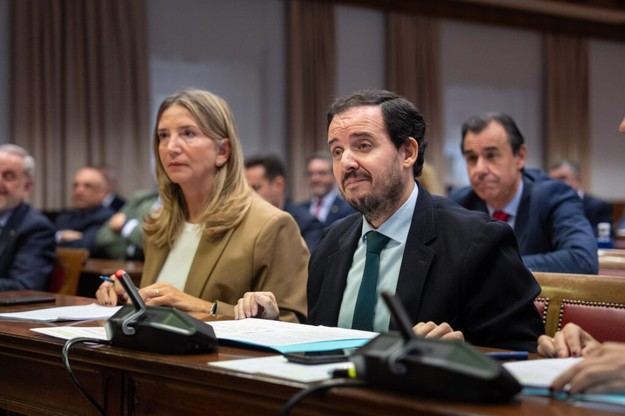 El PP interroga a Sánchez sobre corrupción y evasivas en el Senado