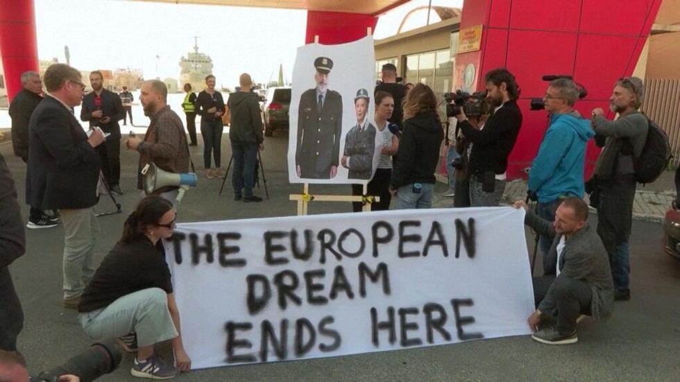 Italia externaliza centros de asilo en Albania para gestionar la inmigración irregular