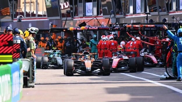 Pilotos de F1 enfrentan sanciones por exceso de velocidad en pits durante el GP de Mónaco