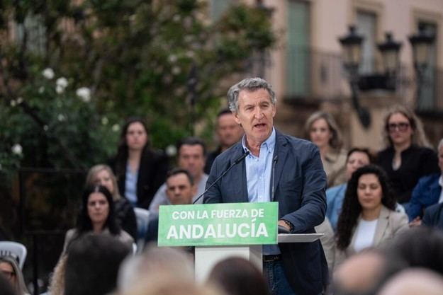 Feijóo critica la gestión del Gobierno y exige el regreso de Montero a Madrid