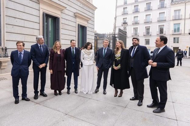 Feijóo critica la hipocresía del Gobierno sobre la Constitución y la igualdad