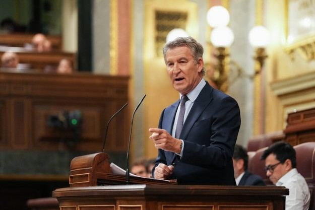Feijóo critica a Sánchez por corrupción y falta de dignidad