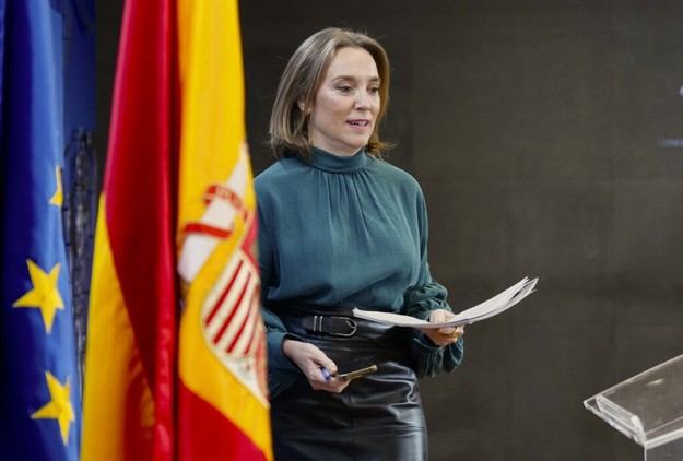 Gamarra pide reformas europeas para proteger a los menores en el entorno digital