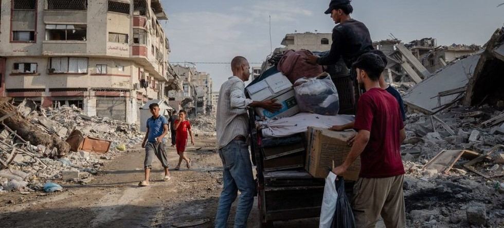 Familias de Gaza regresan a sus hogares tras el alto el fuego