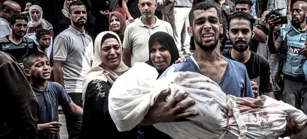 Siete niños mueren en Gaza al hacer cola por agua durante un bombardeo israelí