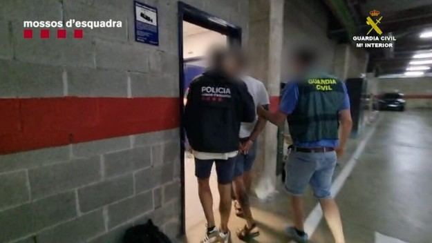 Detenidos tres individuos por sabotear una vía férrea en Bages