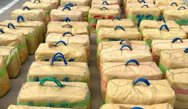Detenido un velero con cocaína cerca de Canarias