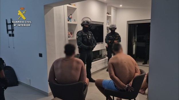 Desmantelan red que distribuía 13 toneladas de óxido nitroso en Tenerife