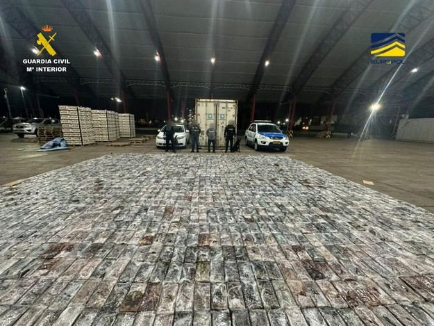 Desarticulada red de narcotráfico y confiscadas más de 21 toneladas de cocaína en España y Ecuador