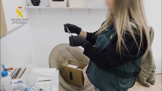 Detenida una mujer por ejercer ilegalmente como médica estética en Valencia