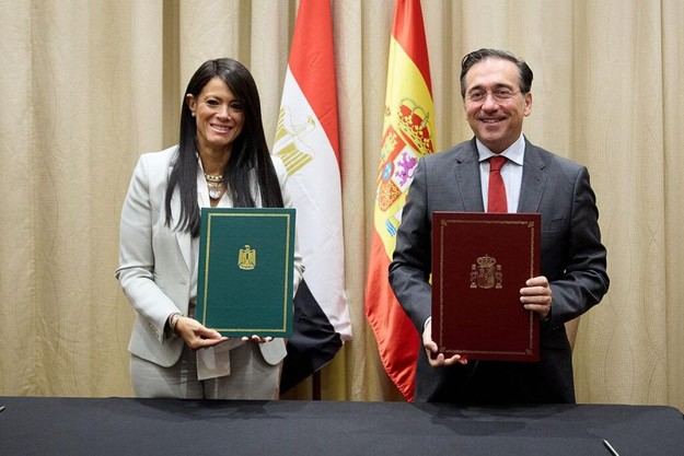 Albares firma alianza con Egipto para el desarrollo sostenible 2025-2030