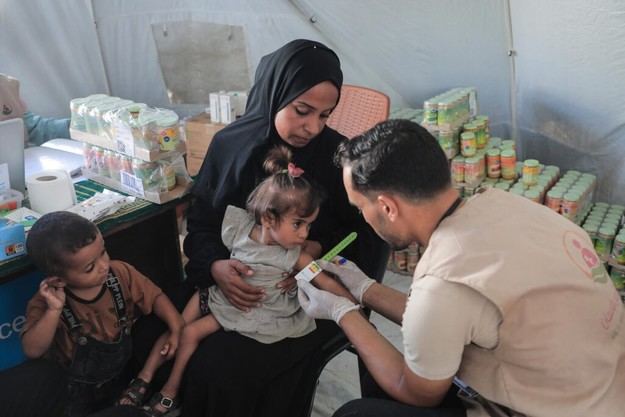 Desnutrición infantil en Gaza alcanza niveles alarmantes en agosto
