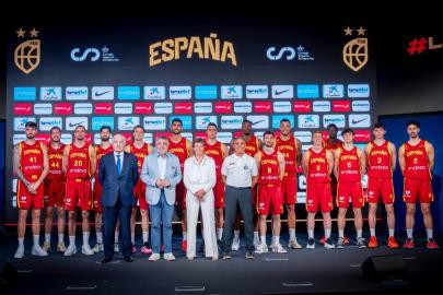 La Selección Masculina de Baloncesto se presenta en Endesa para el Eurobasket 2025