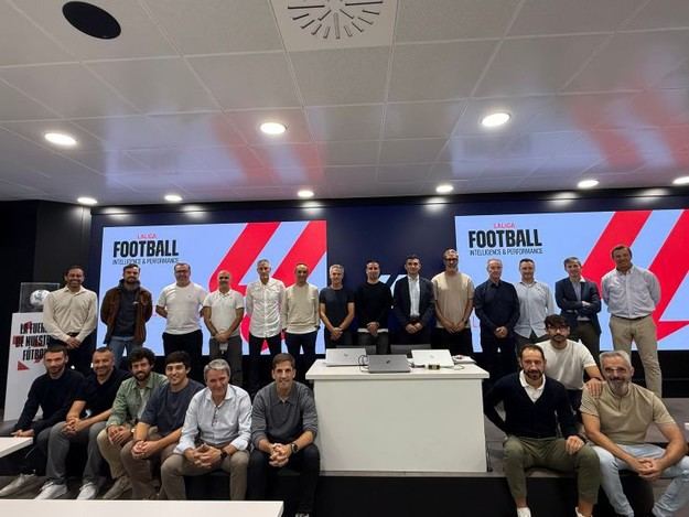 LALIGA impulsa la innovación en fútbol con su programa para entrenadores sin equipo
