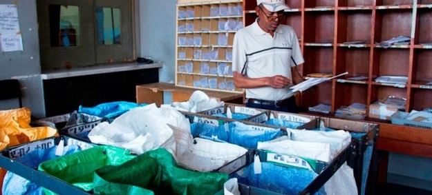 Crisis en el sistema postal global por nuevos aranceles de EE. UU