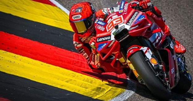 Marc Márquez lidera la jornada del viernes en Sachsenring