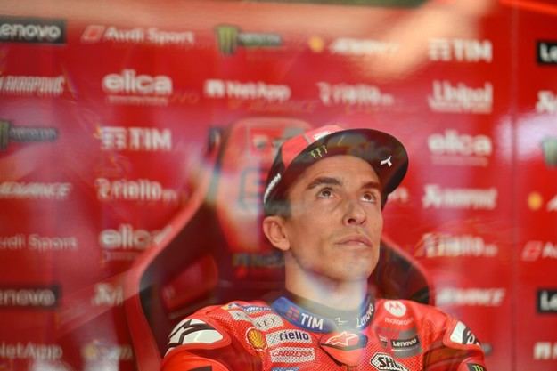 Marc Márquez se somete a exitosa cirugía de escápula derecha