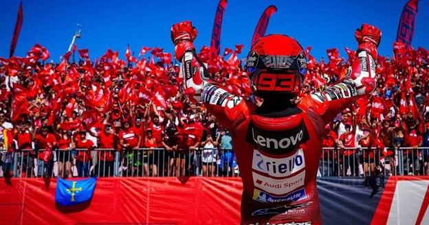 Marc Márquez se impone en Aragón y se acerca al liderato del campeonato