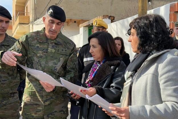 Los conmovedores agradecimientos de Mira a los soldados que arriesgaron todo tras la DANA