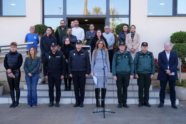 Melilla rinde homenaje a Diana Marisol con un minuto de silencio por su asesinato machista