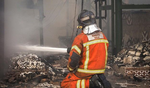 Anciano fallece en incendio de vivienda en Huelva