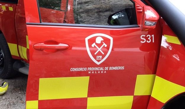 Hombre de 60 años fallece tras caer con su coche en Sayalonga