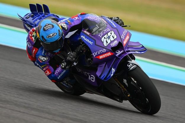 Oliveira regresa al GP de Francia tras su lesión