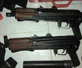 Intervenidas dos Kalashnikov AK 47 en Almería