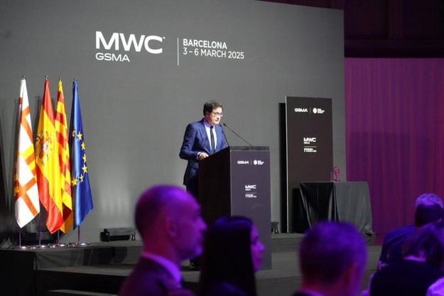 Óscar López: España demuestra una vía europea que une crecimiento y bienestar