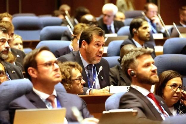 Óscar Puente aboga por la seguridad aérea en zonas de conflicto en la OACI