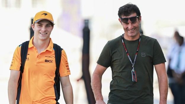 Piastri se destaca en la F1 tras victorias en Bahréin y China, según su manager Webber