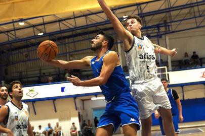 Duelos entre equipos invictos marcan la jornada de baloncesto
