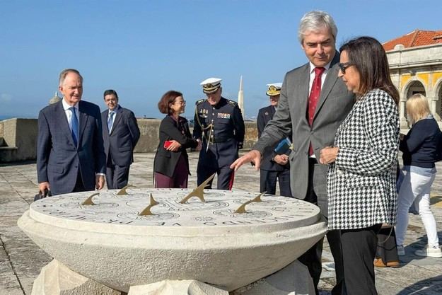 Robles destaca la profesionalidad militar y el potencial de la defensa española en reunión con Portugal
