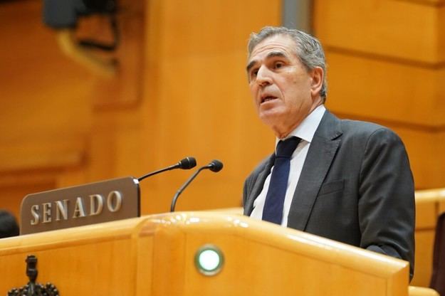 Sanz Vitorio critica a Puente por corrupción en el Gobierno tras tragedia ferroviaria