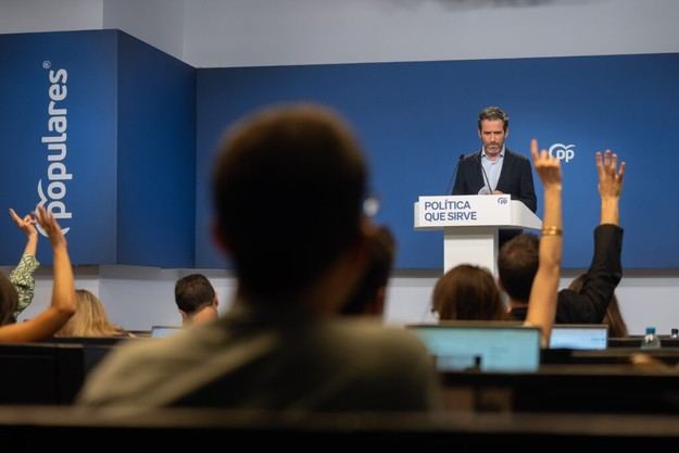 PP propone un plan fiscal de 3.200 millones para apoyar a las clases medias y bajas