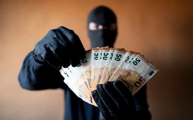 Detienen a 12 sospechosos de robo a bancos en Bélgica