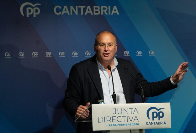 Tellado critica al PSOE por obstruir investigaciones sobre corrupción y defiende la democracia española