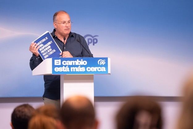 El PP presenta un plan integral para combatir incendios en el Congreso