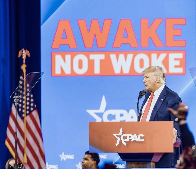 COGAM critica las políticas anti-LGTBI de Trump