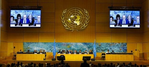 Türk critica la glorificación de la guerra y la falta de Ministerios de la Paz