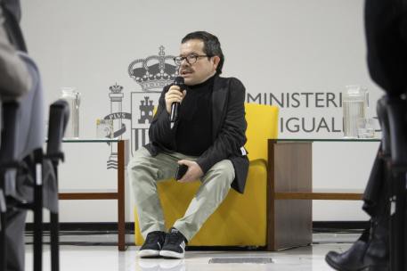 Estudio revela mayor discriminación hacia personas LGTBI+ con discapacidad en el ámbito laboral