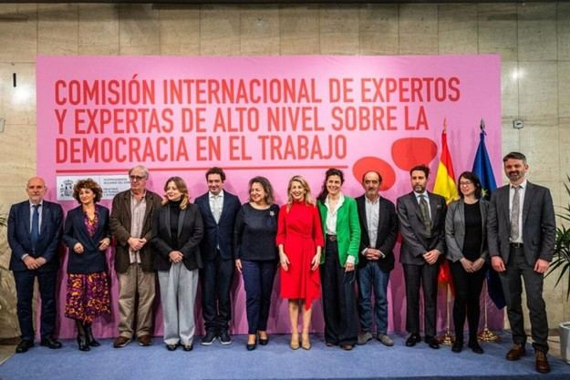 Yolanda Díaz lanza una comisión para democratizar las empresas en España